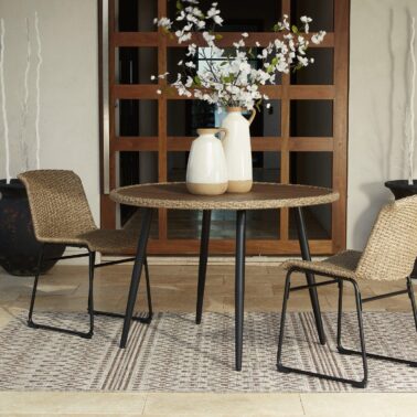 Amaris Outdoor Dining Set
