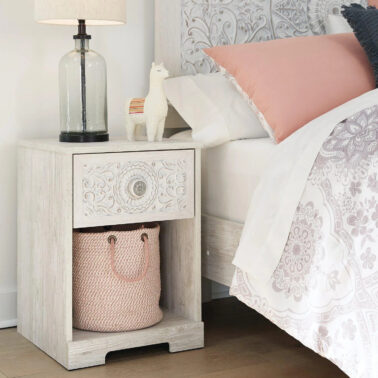 Paxberry Nightstand