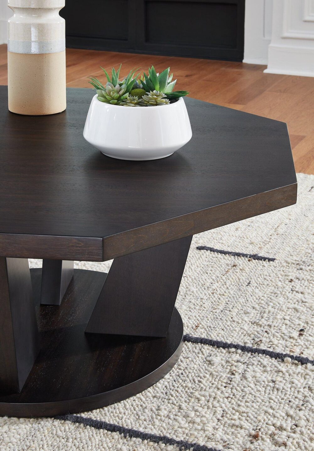 Chasinfield Coffee Table - Image 5