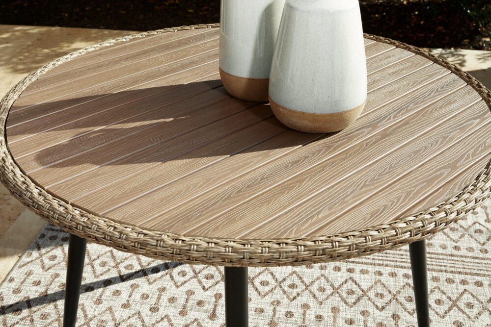 Amaris Outdoor Dining Set - Image 5
